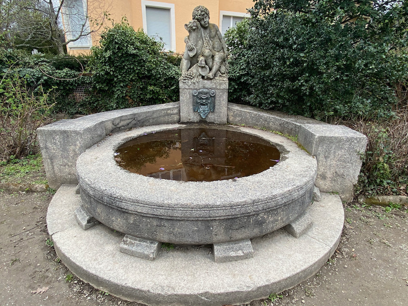 Schöner Brunnen in Freiburg Herdern